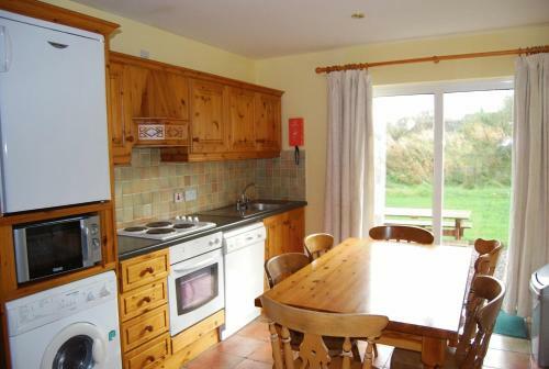 Old Killarney Cottages
