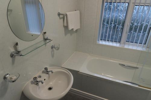 Hostal Carlow Guesthouse