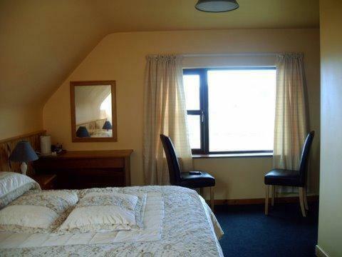 Decourcey's Hazelbrook Farmhouse B&B