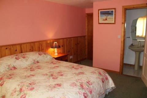 Decourcey's Hazelbrook Farmhouse B&B