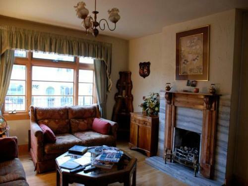 Hawthorn House B&B