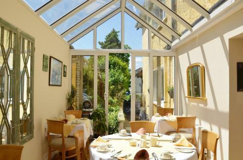 Hostal Abbey Lodge