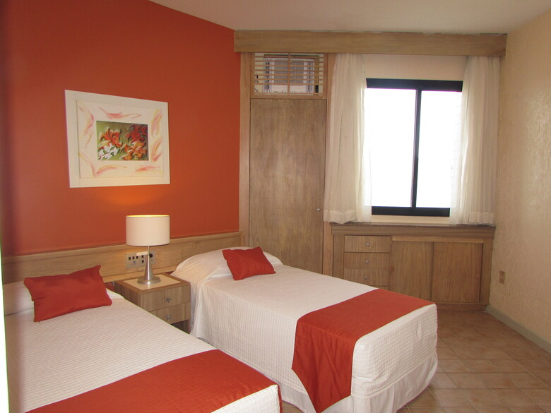 Ingleses Praia Hotel