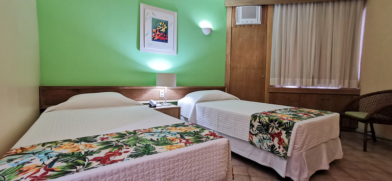 Ingleses Praia Hotel