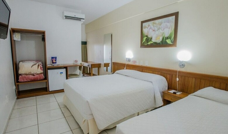 Foz Presidente Economic Hotel