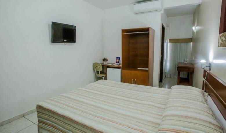 Foz Presidente Economic Hotel