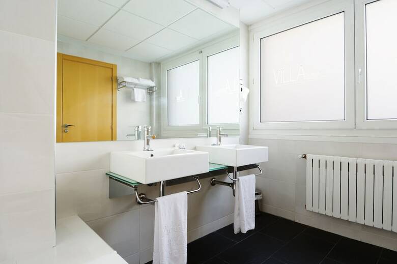 U Hotel Villa-gom�