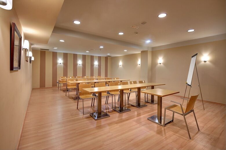U Hotel Villa-gom�