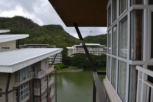 Apartment In Pico De Loro