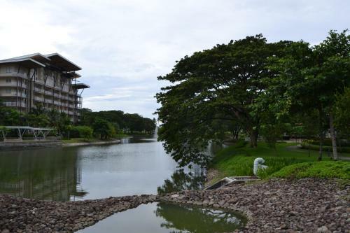 Apartment In Pico De Loro