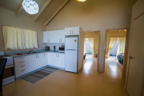 Muri Lagoon Villa