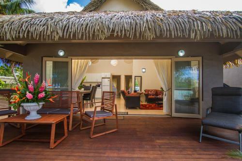 Muri Lagoon Villa