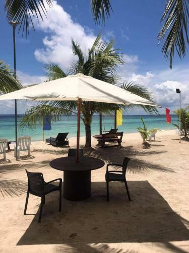 Bantayan Hut