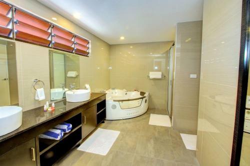 Albergue Nila Beach Resort