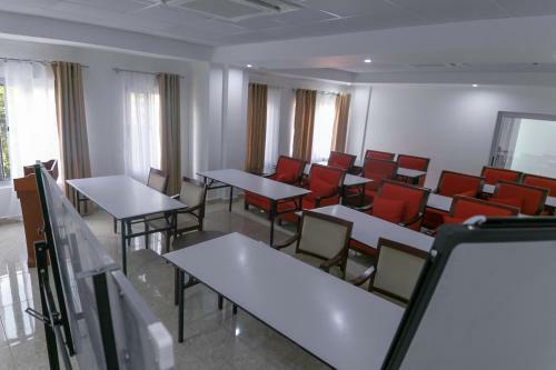 Monarch Hotel
