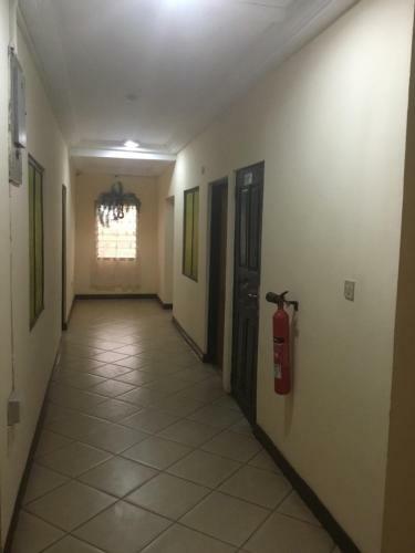 Jenos, Hotels