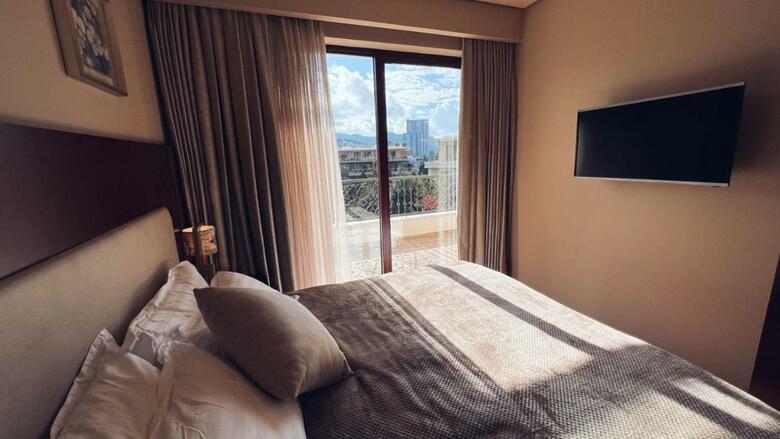 Luxury Dreamland Oasis Apartments