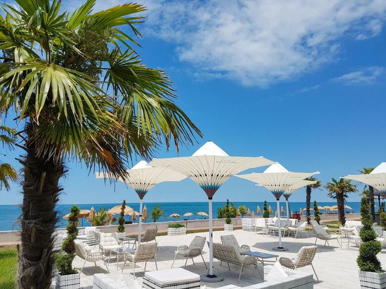 Luxury Dreamland Oasis Apartments