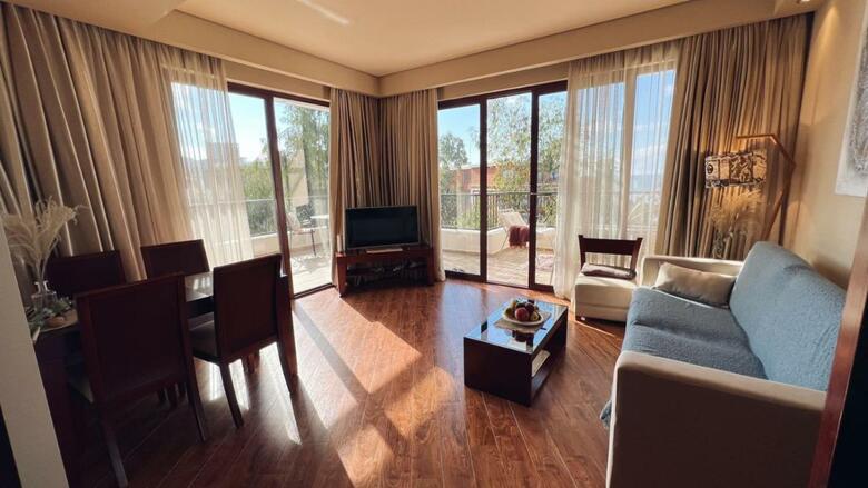 Luxury Dreamland Oasis Apartments