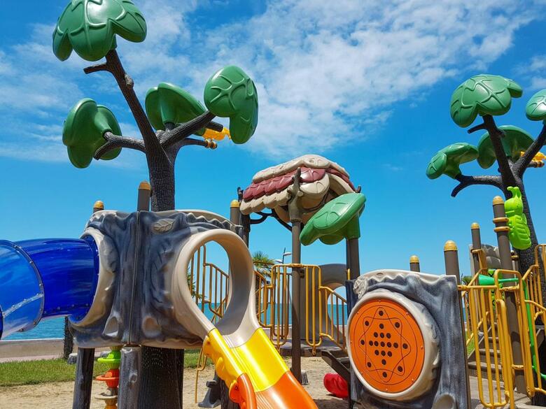 Luxury Dreamland Oasis Apartments