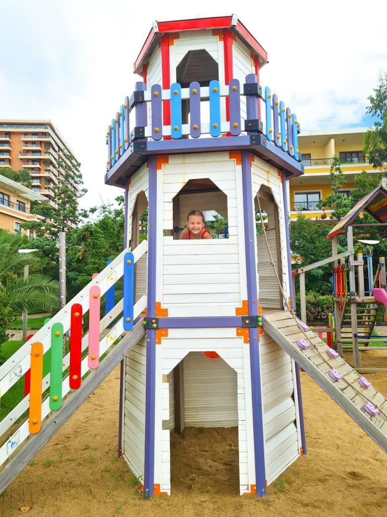 Luxury Dreamland Oasis Apartments