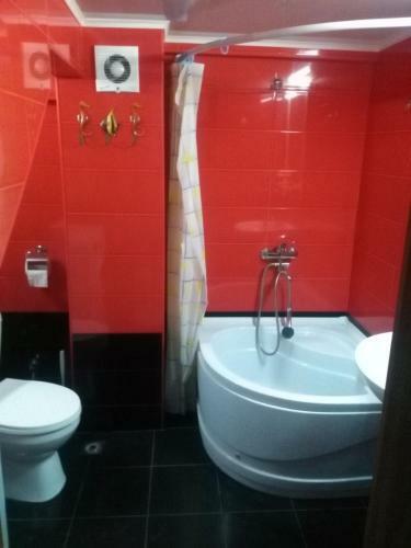 Apartment On Tamar Mepe St