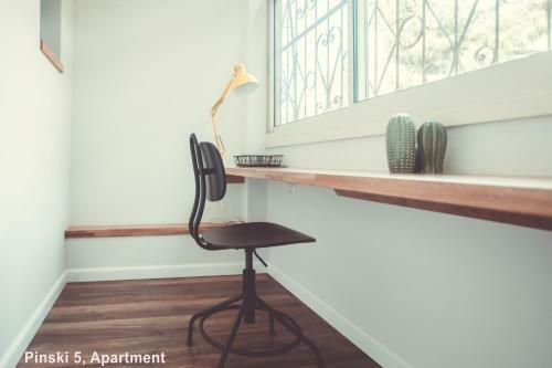 Carmel Boutique Apartment