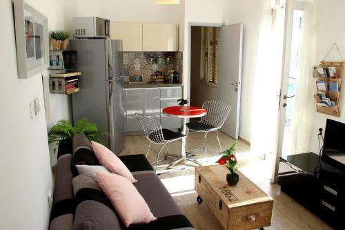 1000 Nights Apartments Shefer