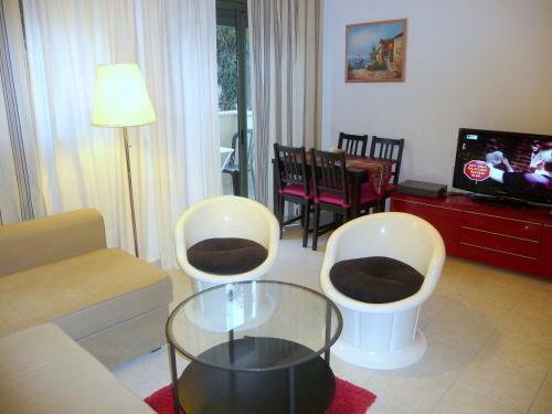 Elena Apartments