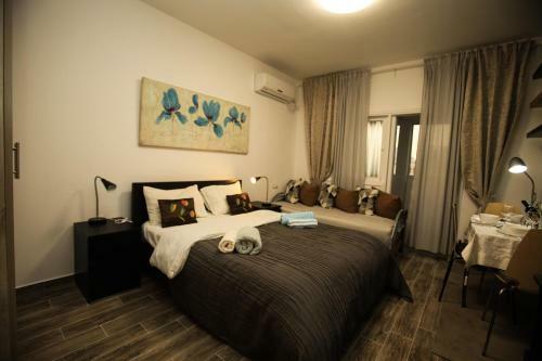 Elena Apartments