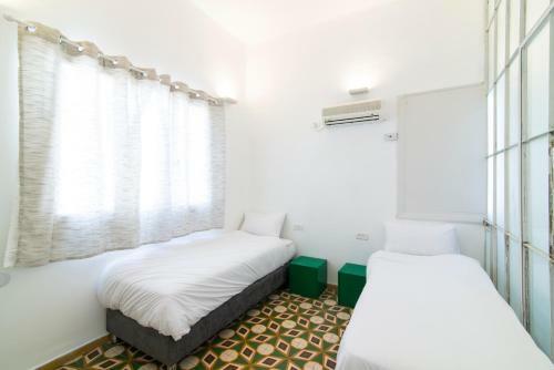 Ziv Apartments- Yehuda Ha-levi 19