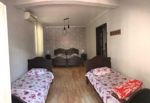 Hostal 13 Rustaveli Ave Guest House