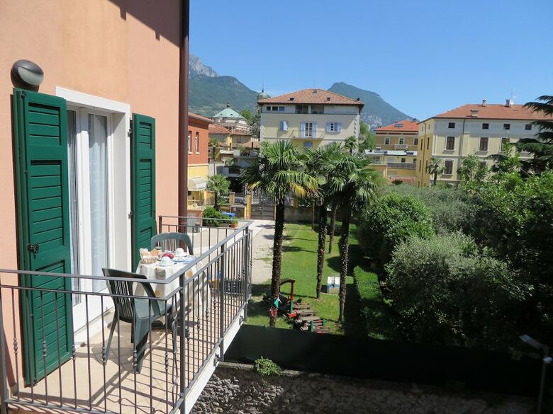 Bella Villa Apartments