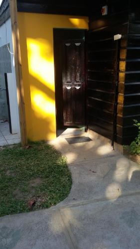 Hotel Secret Cabins At Firefly Beach Cottage