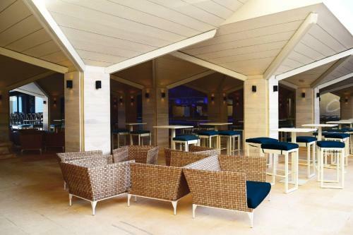 Hotel Royalton Blue Waters All Inclusive