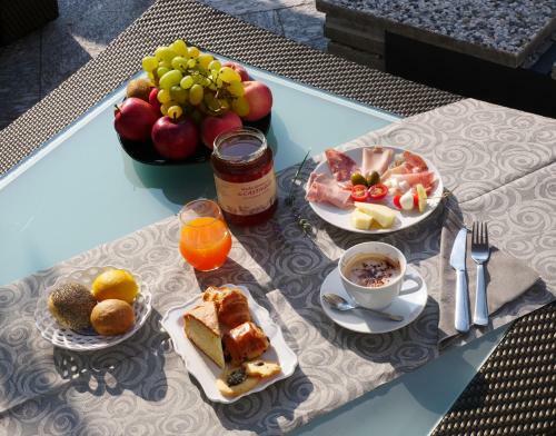 Hostal Al Campanile-aparthotel & Suite