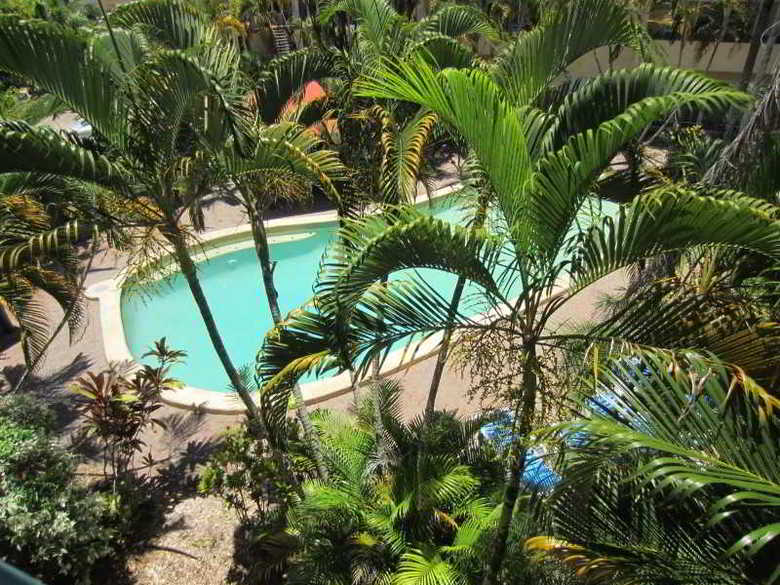 Tradewinds Mcleod Apartments