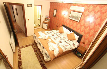 Residencia Boomerang Guesthouse