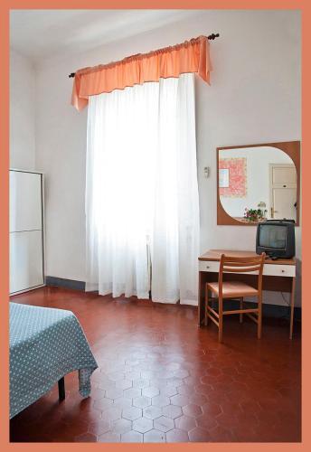 Hotel Eros