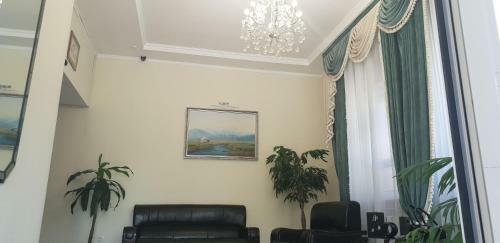Altyn-adam Hotel