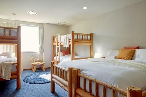 Big Bear Cortina Lodge