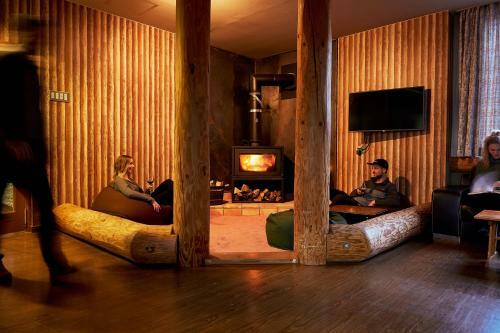 Big Bear Cortina Lodge