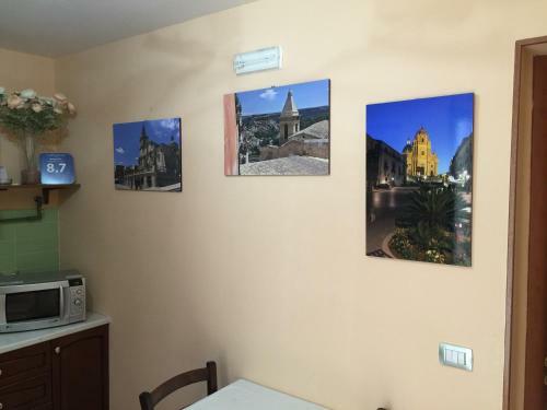 Bed & Breakfast Hostel H24