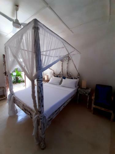 Posada Seawhispers Inn