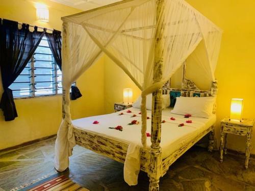 Posada Seawhispers Inn