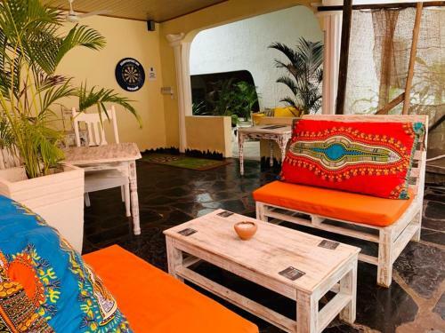 Posada Seawhispers Inn