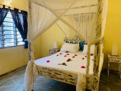 Posada Seawhispers Inn