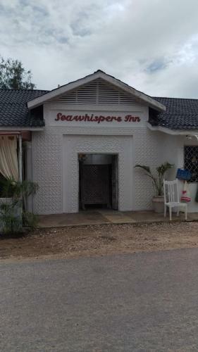 Posada Seawhispers Inn