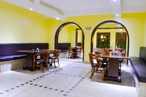 Jewel Stone Hotel