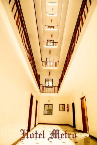 Metro Hotel